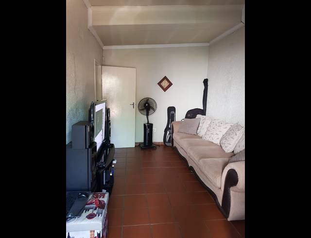 1 bed property to rent in SUNNYSIDE